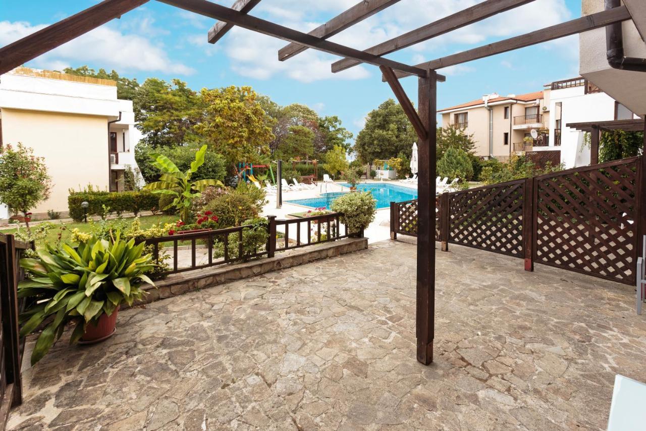 Aparthouse Paradise Bay Apartment Sozopol Ngoại thất bức ảnh
