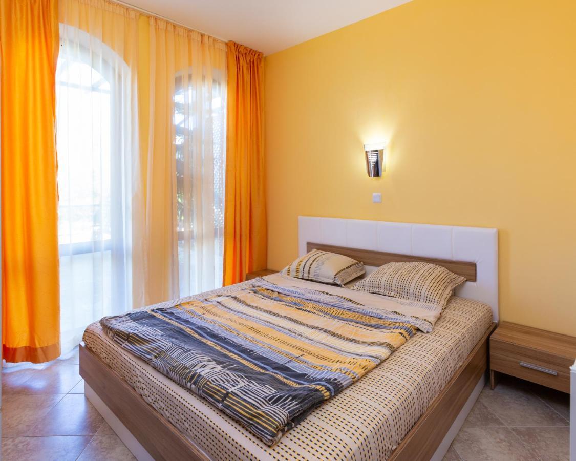 Aparthouse Paradise Bay Apartment Sozopol Ngoại thất bức ảnh