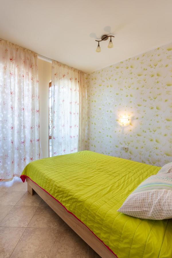 Aparthouse Paradise Bay Apartment Sozopol Ngoại thất bức ảnh